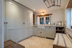 Stunning 6 BB Cottage & Annexe