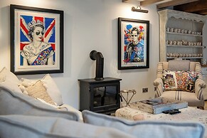 Stunning 6 BB Cottage & Annexe