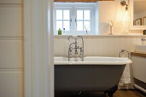 Stunning 6 BB Cottage & Annexe