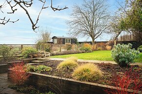 Stunning 6 BB Cottage & Annexe