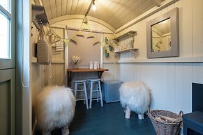Stunning 6 BB Cottage & Annexe