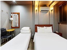 JUAN HOTEL SOME