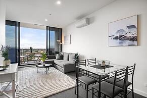 Bright 1-bed Apartment Near Beach and Cafes