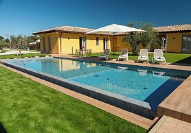 Agriturismo Agricoccinella - Pool&Restaurant