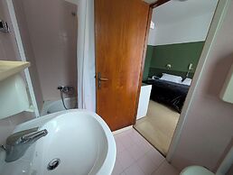 Hotel Plaza Rooms & Coffee - Adults Friendly