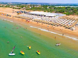Aura Club Borgo Rio Favara