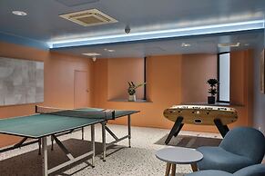 Student Only B16 Studios
