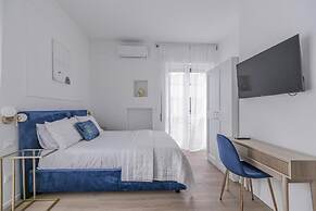 Marty Suites Luxury Rooms