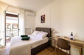 Marty Suites Luxury Rooms