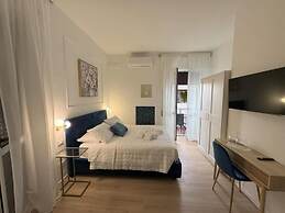 Marty Suites Luxury Rooms