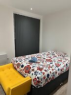 London 1 bed Luxe Flat Ilford Beautiful