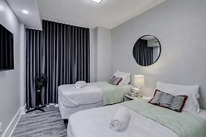 Toronto Icon Suites - CN Tower Downtown