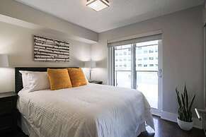 Toronto Icon Suites - CN Tower Downtown