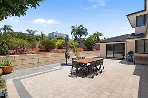 The Monaco Mansion Dianella - Sepal Stay