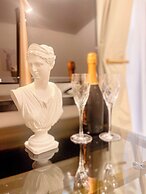 Flame B&B - Elegant Rooms