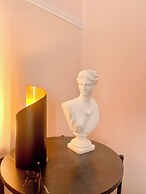 Flame B&B - Elegant Rooms