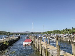 6 Waterside