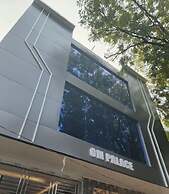 Om.palace