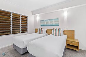 Whitsunday's, spa Bath, Beach, Marina, Infinity Pool, Restaurant