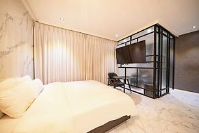 Yangsan Pyeongsan Denbastar Hotel