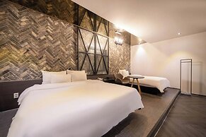 Yangsan Pyeongsan Denbastar Hotel
