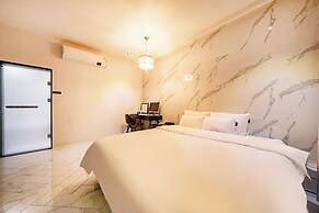 Yangsan Pyeongsan Denbastar Hotel