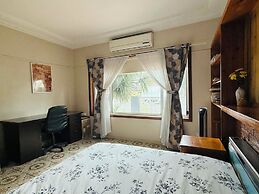 Charming 3 Bedroom Home Longer Stay Discount