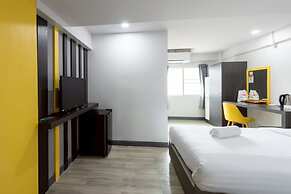 Riski Residence Bangbuathong