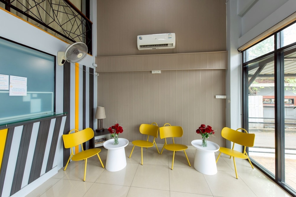 Riski Residence Bangbuathong