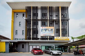 Riski Residence Bangbuathong