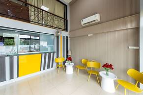 Riski Residence Bangbuathong