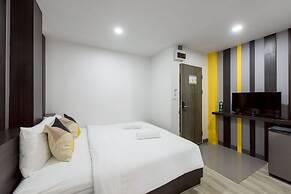 Riski Residence Bangbuathong