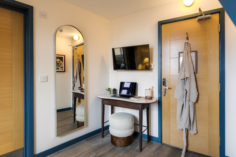 Tower Bridge Road Your Apartment