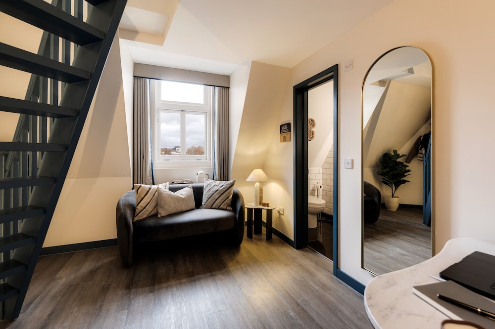 Tower Bridge Road Your Apartment