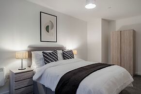 City Point Apartments by Guestz