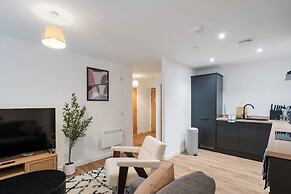 City Point Apartments by Guestz