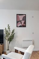 City Point Apartments by Guestz