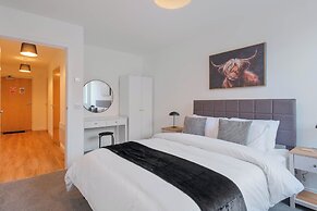 City Point Apartments by Guestz
