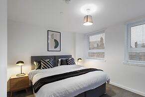 City Point Apartments by Guestz