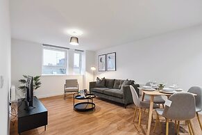 City Point Apartments by Guestz