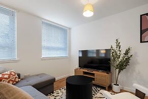 City Point Apartments by Guestz