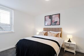 City Point Apartments by Guestz