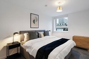 City Point Apartments by Guestz
