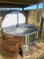 Hill View Cabin-private hot Tub-valley Views