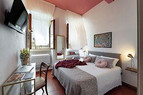Pitti - Flo Apartments, Charme su Piazza Pitti