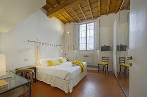 Bombarde - Flo Apartments