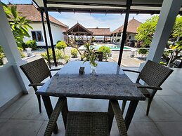 Bugbug Beach Resort