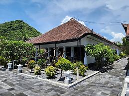 Bugbug Beach Resort