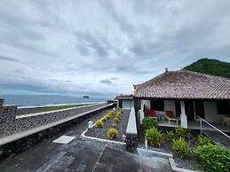 Bugbug Beach Resort