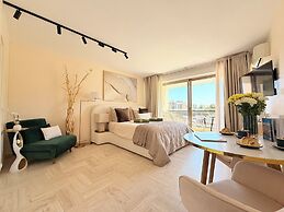 La Marina Cannes Suites